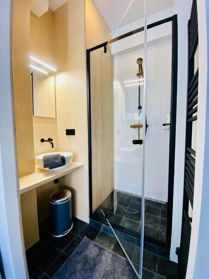 Private Studio With Free Car Parking Amsterdam Exterior photo