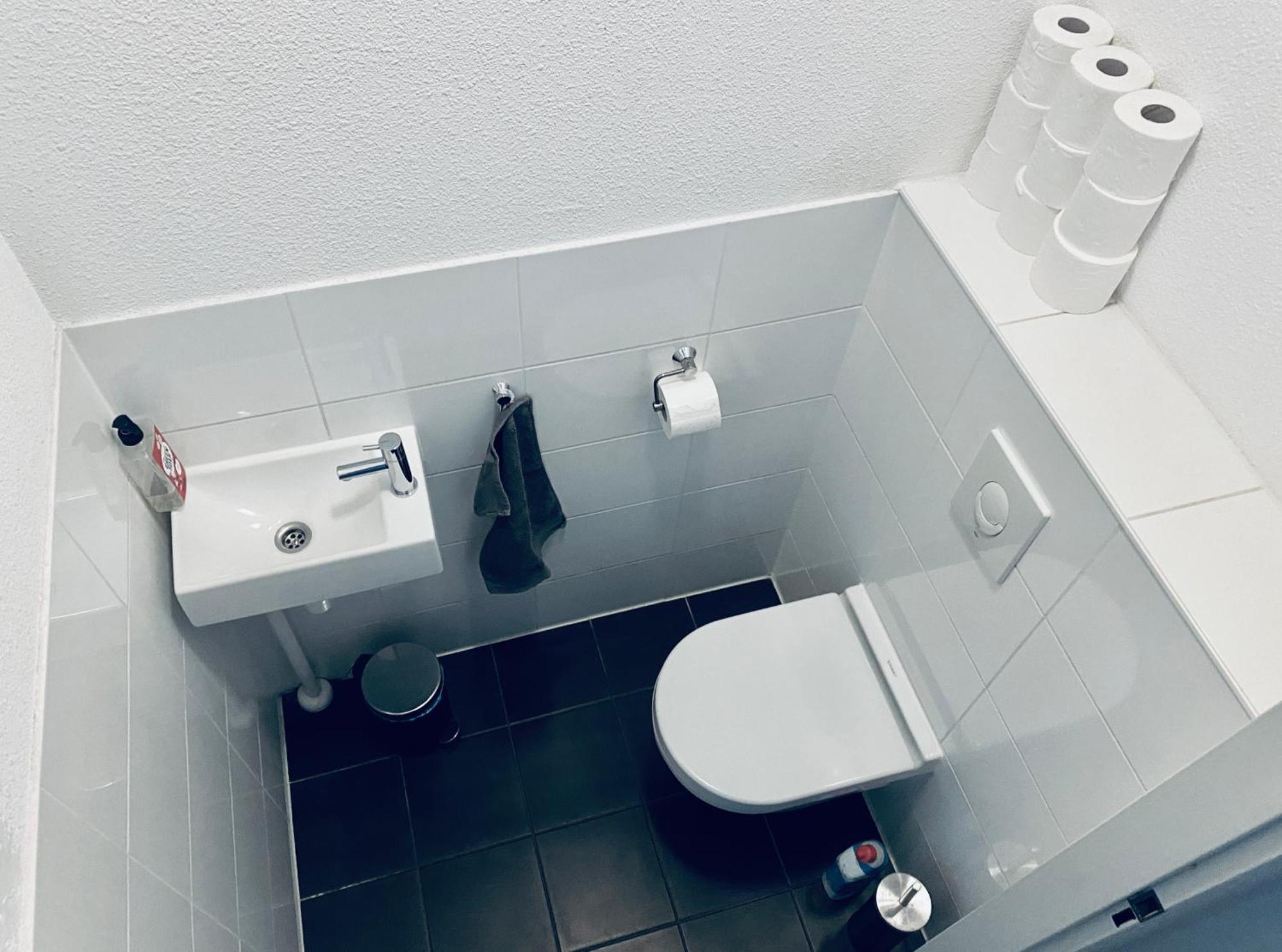 Private Studio With Free Car Parking Amsterdam Exterior photo