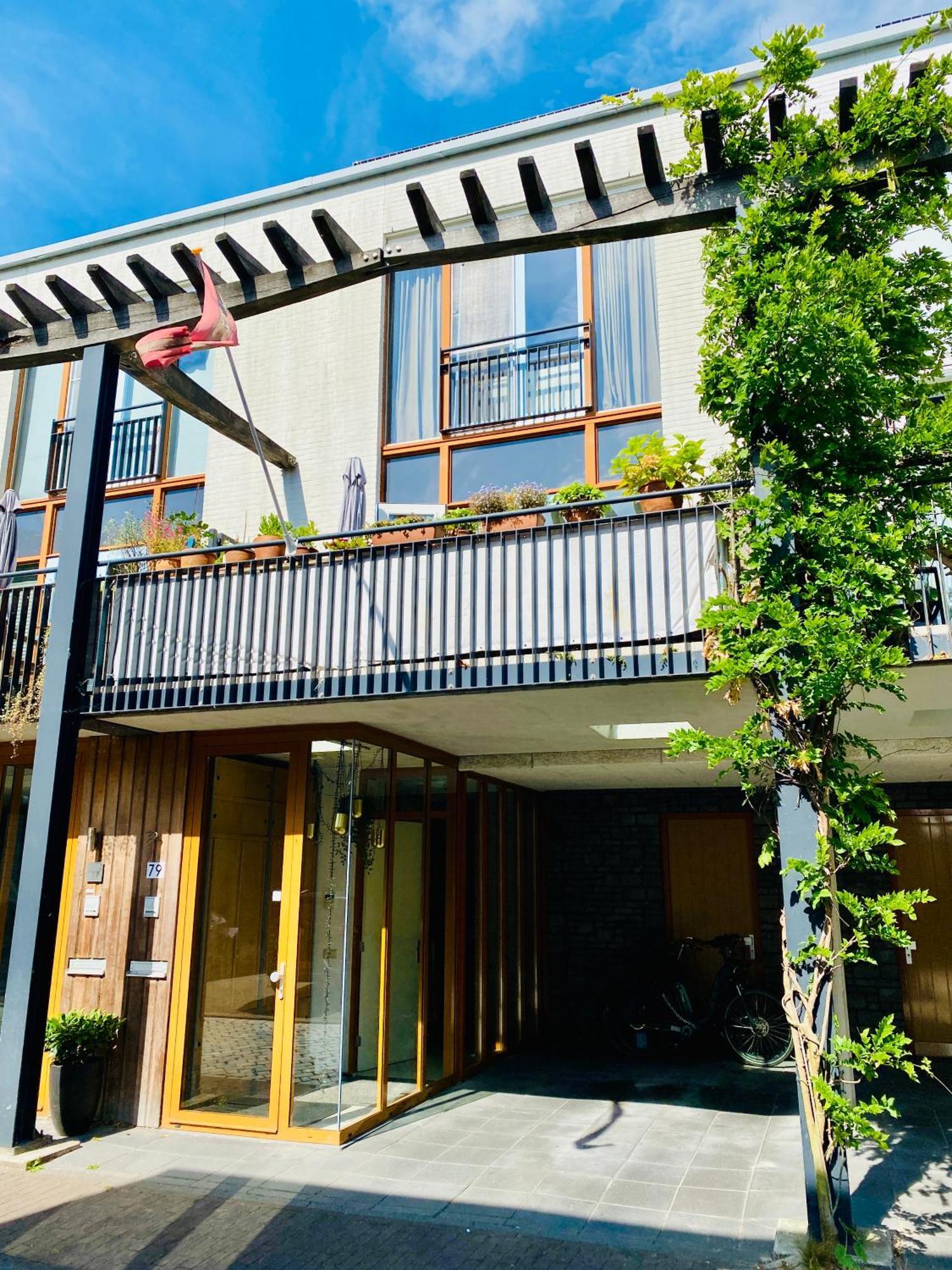 Private Studio With Free Car Parking Amsterdam Exterior photo